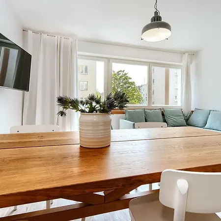 Apartment Sea