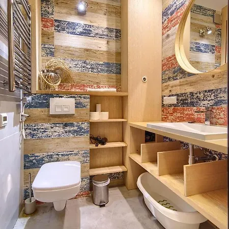 Sea Apartment *